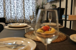 Newly Refurbished Home in Bradley Stoke, near Cribbs Causeway, Bristol, for Long Stays, Group Stays, Contractors, Sleeps up to 7 guests, Free Parking!!